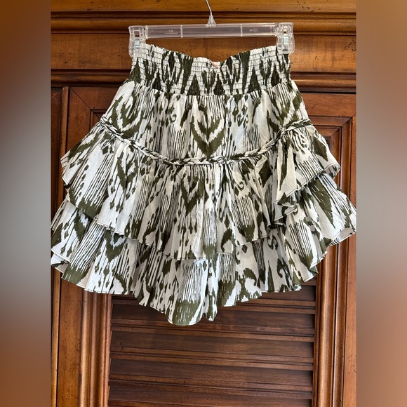 Misa LA  Evienne Tiered Green Top and White Mini Skirt SIZE MEDIUM - Picture 2 of 4